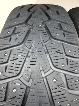 225/65 R17 Yokohama Ice Guard IG55