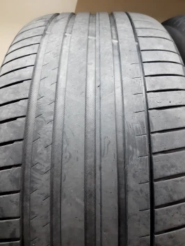 285/45 R22 Michelin PILOT SPORT 4 SUV