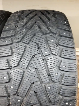 255/55 R18 Pirelli Ice Zero