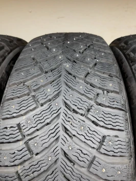 225/60 R17 Michelin X-Ice North 4 SUV