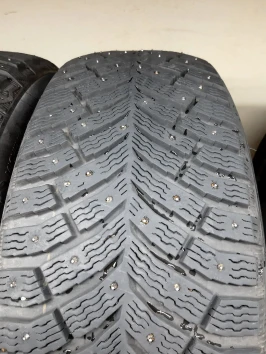 225/60 R17 Michelin X-Ice North 4 SUV