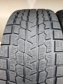 255/55 R18 Yokohama Ice Guard G075