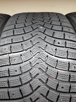 295/40 R21 Michelin Latitude X-Ice North