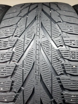 295/35 R21 Nokian Hakkapeliitta R2 SUV