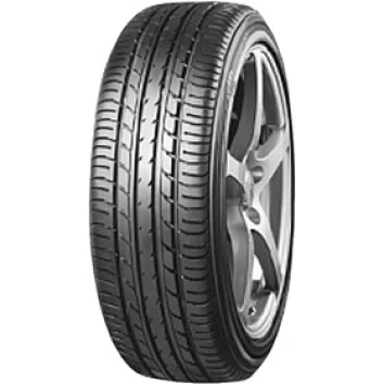 215/55 R17 94V Yokohama E70